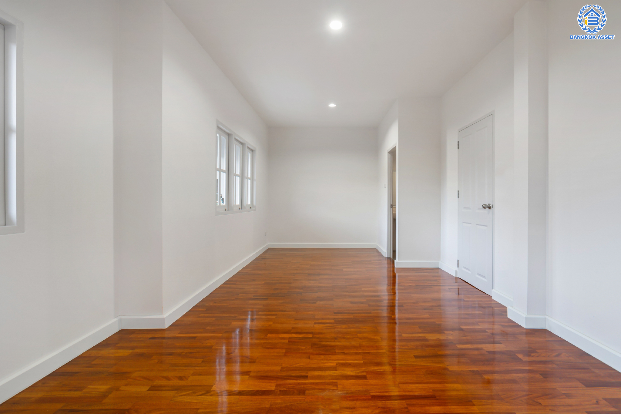 บ้านมือสองตกแต่งใหม่ ม.บุรีรมย์ วงแหวนฯ-ปิ่นเกล้า (ซ.วัดพระเงิน) บ้านแฝดหลังใหญ่ เนื้อที่ 38.5 ตร.ว. ฟังก์ชัน 3 ห้องนอน 2 ห้องน้ำ 1 ที่จอดรถ เดินทางสะดวกสบาย บนทำเลเชื่อมต่อ ถ.กาญจนาภิเษก ใกล้เซ็นทรัลเวสต์เกต รถไฟฟ้าสายสีม่วง "สถานีตลาดบางใหญ่" และทางด่วนศรีรัช!...